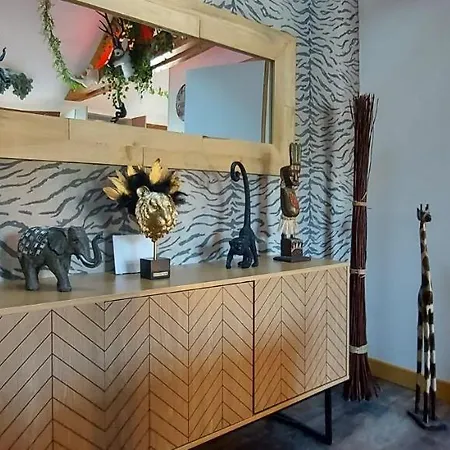 Centre Avec Garage Prive Будинок відпочинку