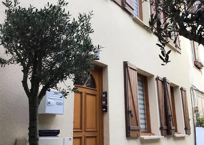 Centre Avec Garage Prive Holiday home *