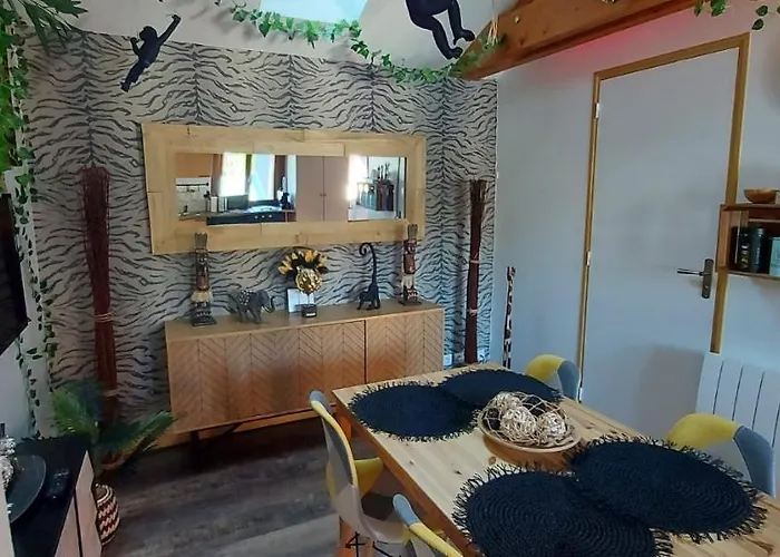 Centre Avec Garage Prive Holiday home *