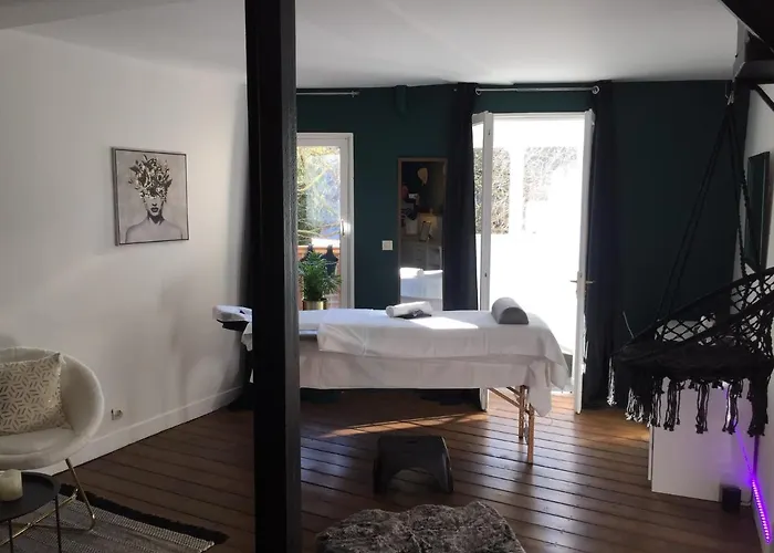 Centre Avec Garage Prive Holiday home *